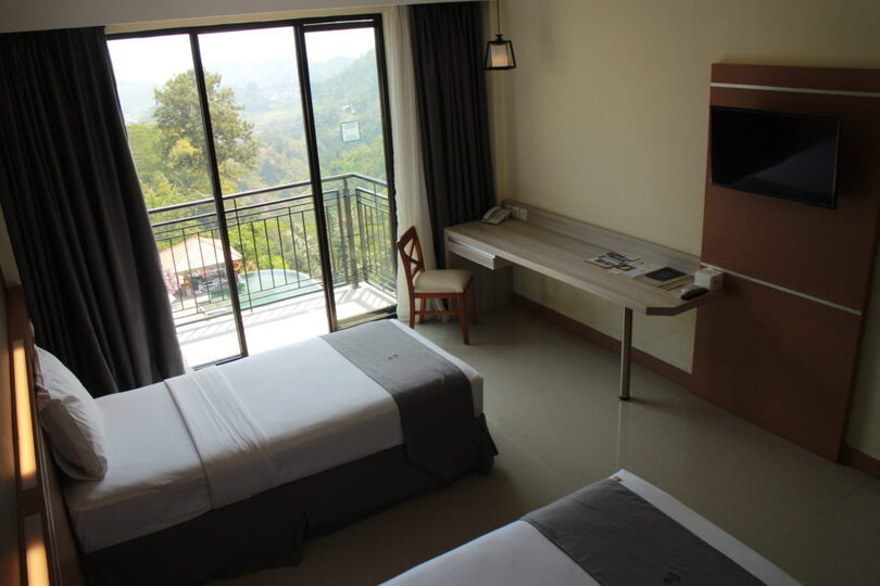 DELUXE ROOM BALCONY