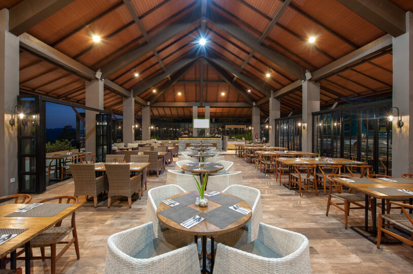 NAVA'S RESTAURANT AND POOL BAR